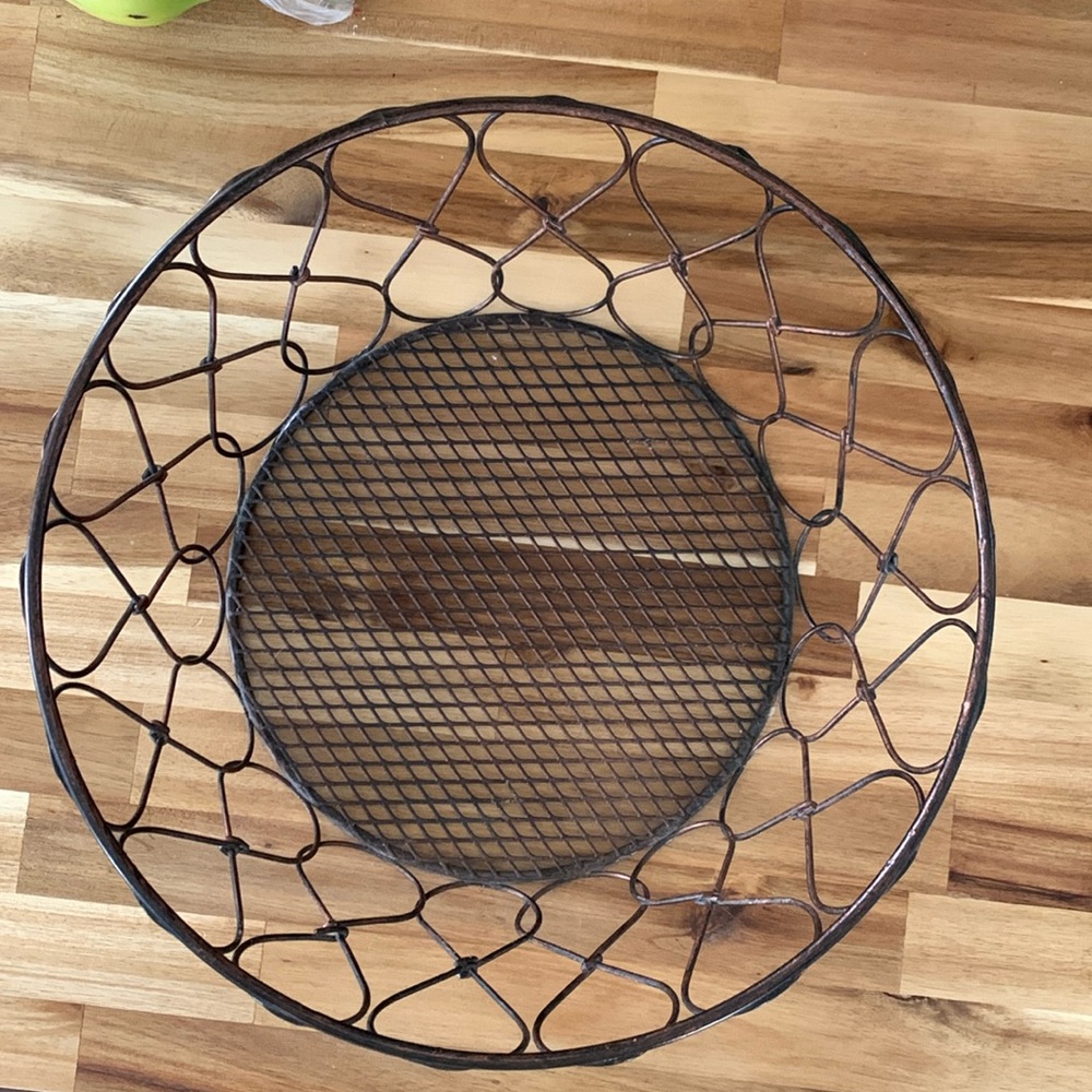 Bronze wire fruit bowl